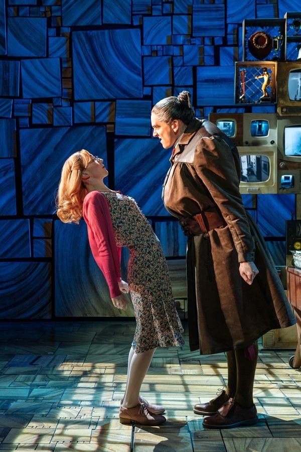 Photo Flash: First Look at Elliot Harper Terrifying MATILDA as Miss Trunchbull — photo 1 of 8