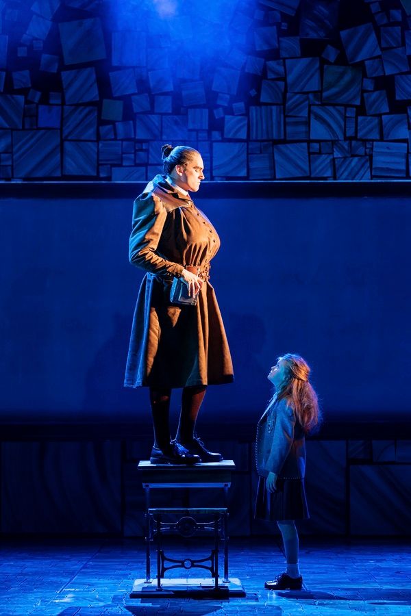 Photo Flash: First Look at Elliot Harper Terrifying MATILDA as Miss Trunchbull — photo 2 of 8