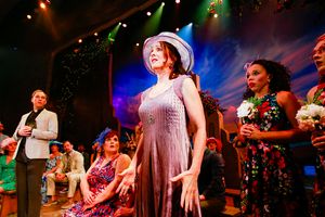 Mary Mossberg as Donna Photo