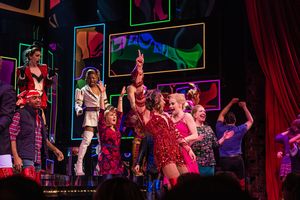Tiki Barber, Callum Francis, Andy Kelso, and the cast of Kinky Boots @ BroadwayWorld Tiki Barber, Callum Francis, Andy Kelso, and the cast of Kinky Boots Photo