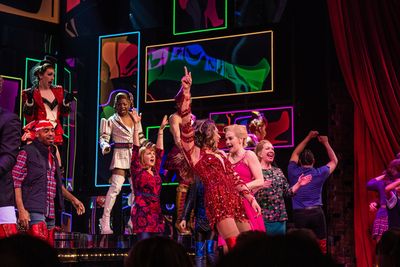 Tiki Barber, Callum Francis, Andy Kelso, and the cast of Kinky Boots Photo