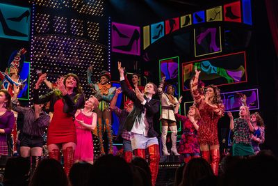 Tiki Barber, Callum Francis, Andy Kelso, and the cast of Kinky Boots Photo
