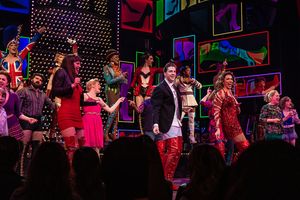 Tiki Barber, Callum Francis, Andy Kelso, and the cast of Kinky Boots @ BroadwayWorld Tiki Barber, Callum Francis, Andy Kelso, and the cast of Kinky Boots Photo