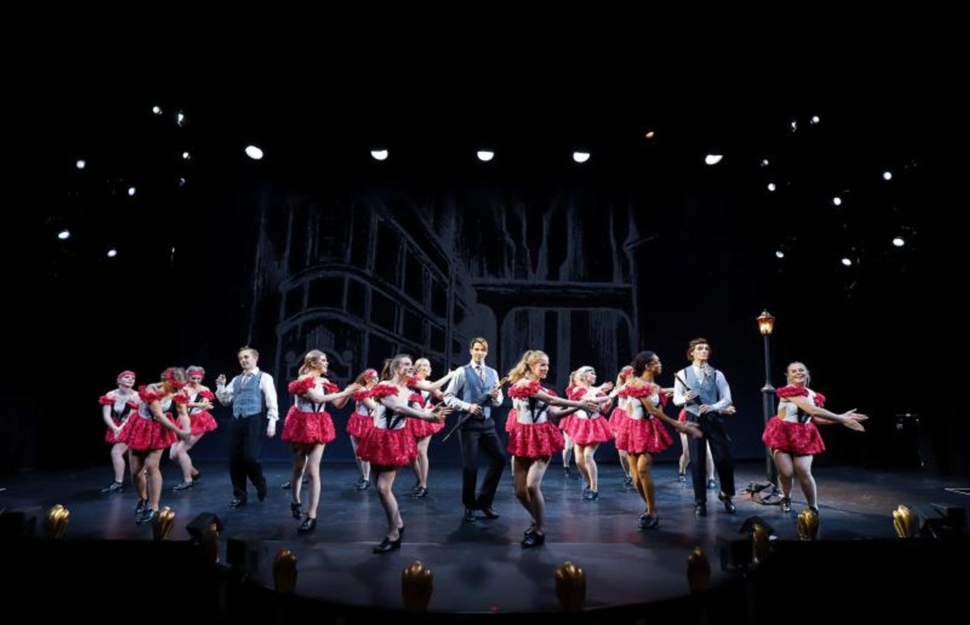 Youth on Stage: CRAZY FOR YOU at Culturehouse Martinus, Review  Image