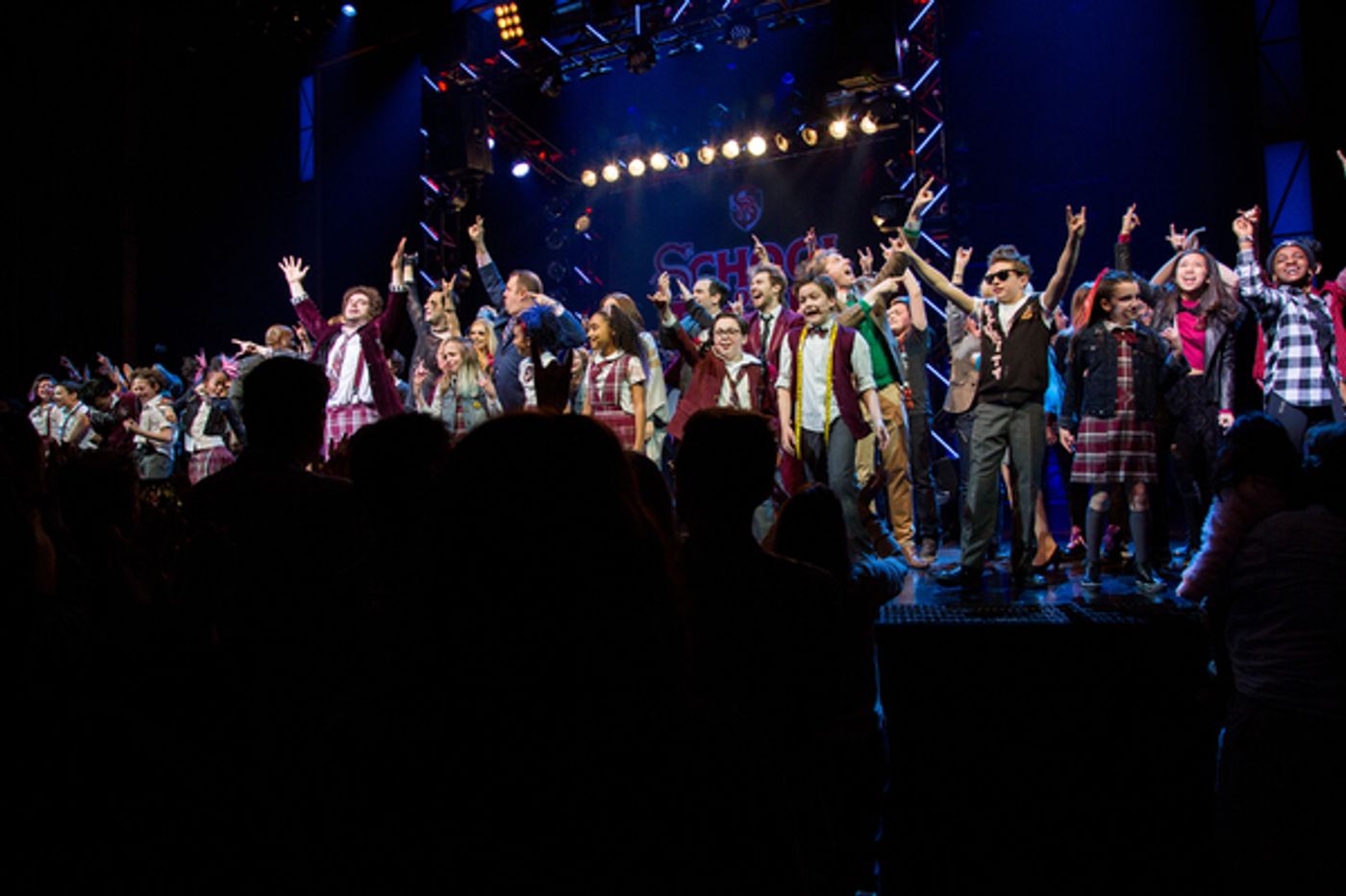 Photo Coverage: The Cast of SCHOOL OF ROCK Takes its Closing Night Curtain Call  Image