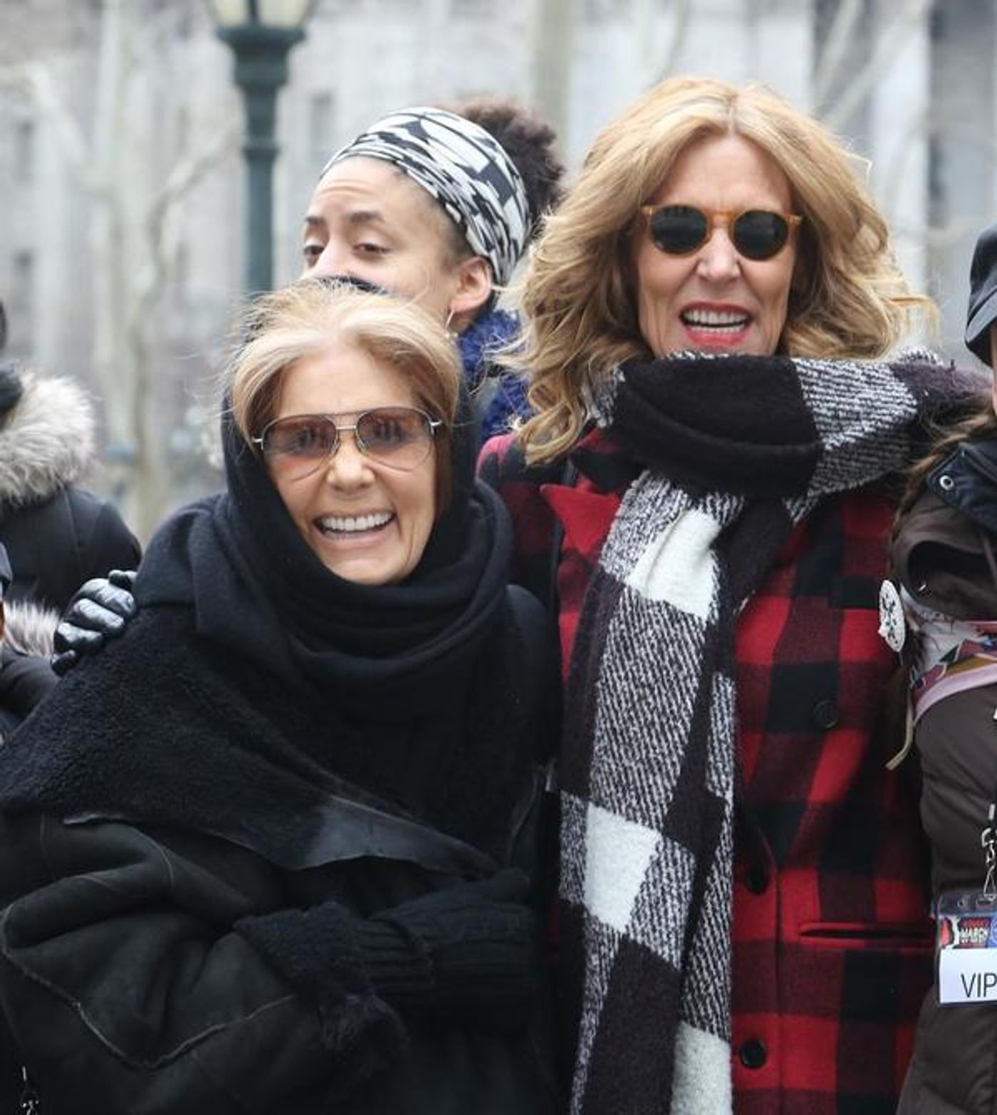 Photo Flash: Gloria Steinem and Cast of GLORIA: A LIFE March in the Women's Unity Rally  Image