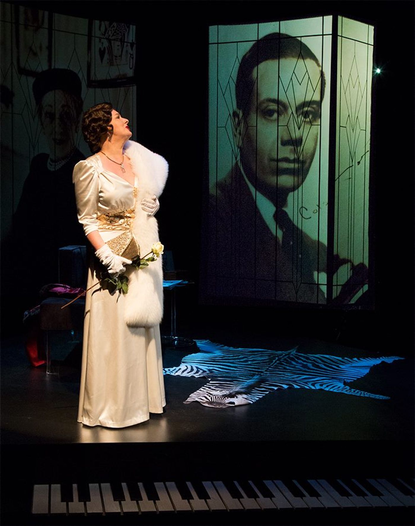 Review: LOVE, LINDA Gives Voice to Porter's Muse  Image