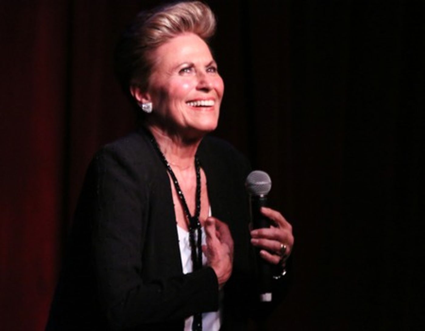 Lorna Dallas to Spend a Night at the Birdland Theater  Image