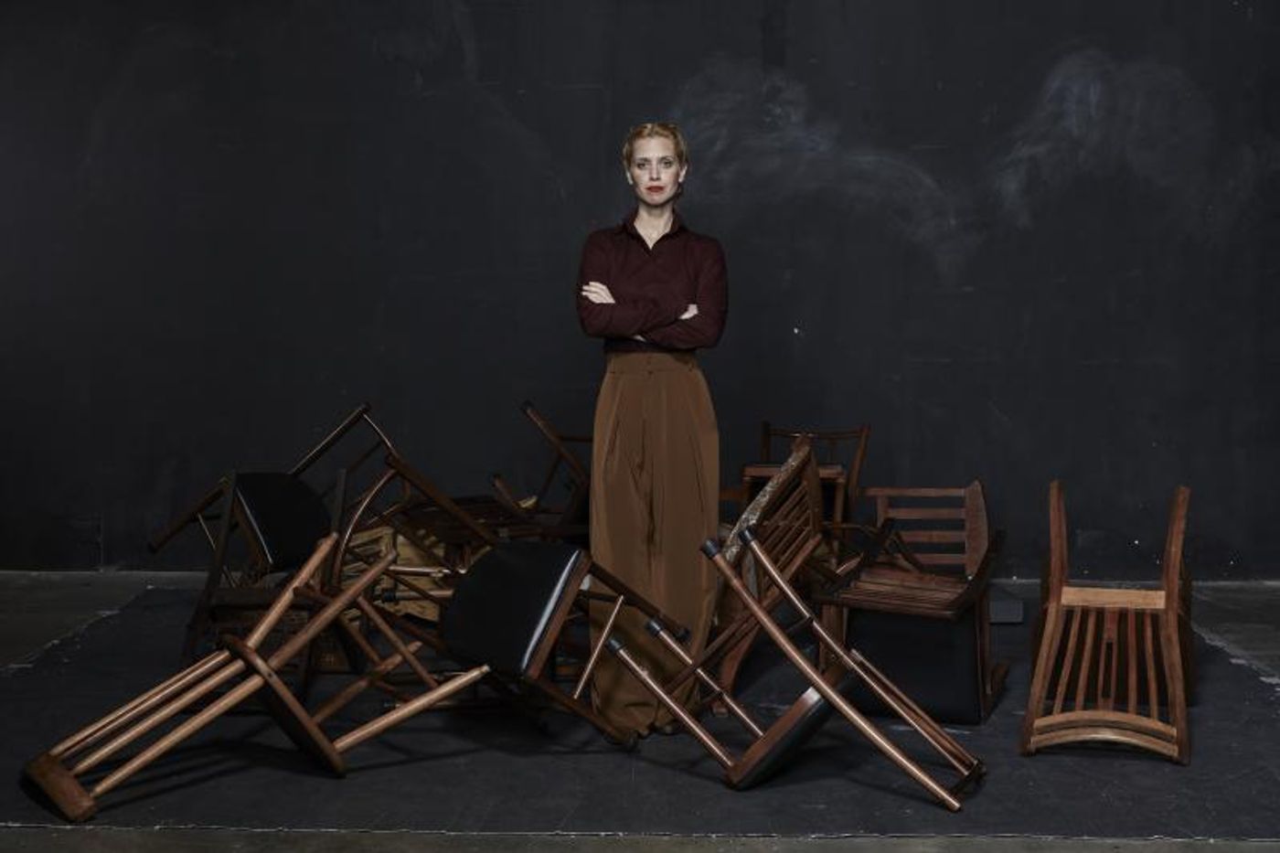 Review: Adaptation to stage of Movie By Danish Filmmaker Lars Von Trier, DOGVILLE Premieres at Teatro Porto Seguro  Image
