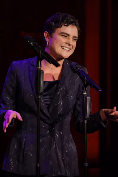 Melanie Moore
 Photo