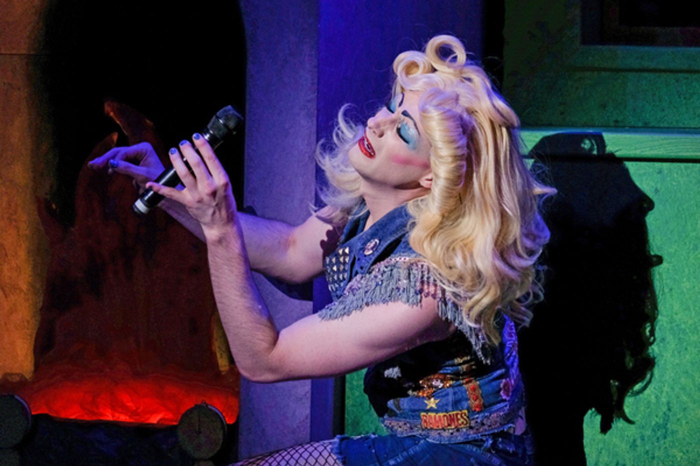 Photo Flash: FIRST LOOK AT HEDWIG AND THE ANGRY INCH at ZACH Theatre  Image
