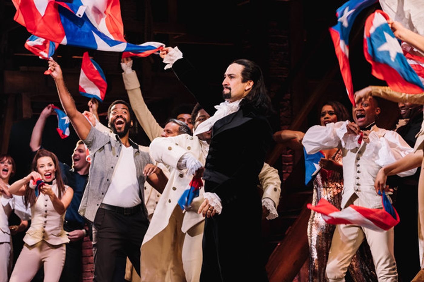 Photos: HAMILTON Takes Its Final Bow in Puerto Rico; Bill and Hillary Clinton, Gayle King, and More Share in the Evening  Image