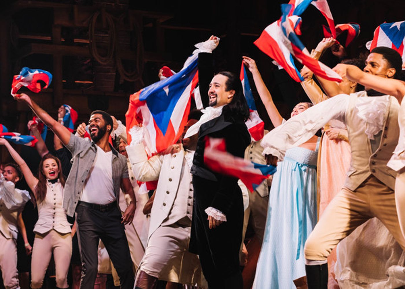 Photos: HAMILTON Takes Its Final Bow in Puerto Rico; Bill and Hillary Clinton, Gayle King, and More Share in the Evening  Image