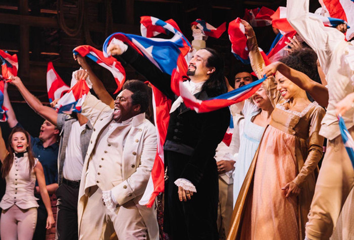 Photos: HAMILTON Takes Its Final Bow in Puerto Rico; Bill and Hillary Clinton, Gayle King, and More Share in the Evening  Image