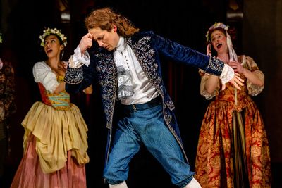 The Kingâ€™s Company in performance (l to r: Caitlin Cisco, Quinn Franzen, Chris Photo