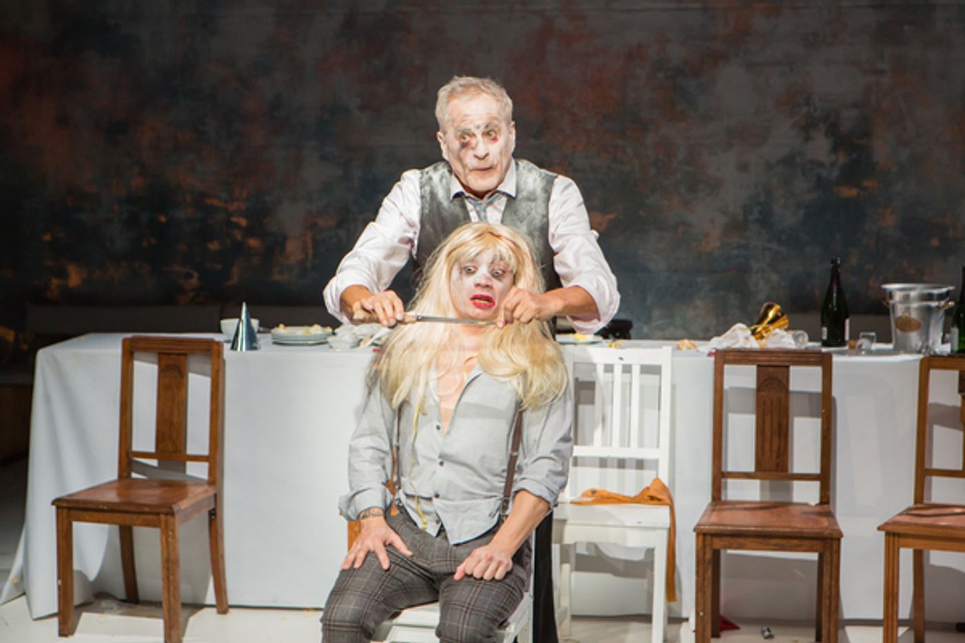 Review: Theatre de la Ville's IONESCO SUITE at BAM's Fishman Space is Absurdly Engaging and Existentially Freeing  Image