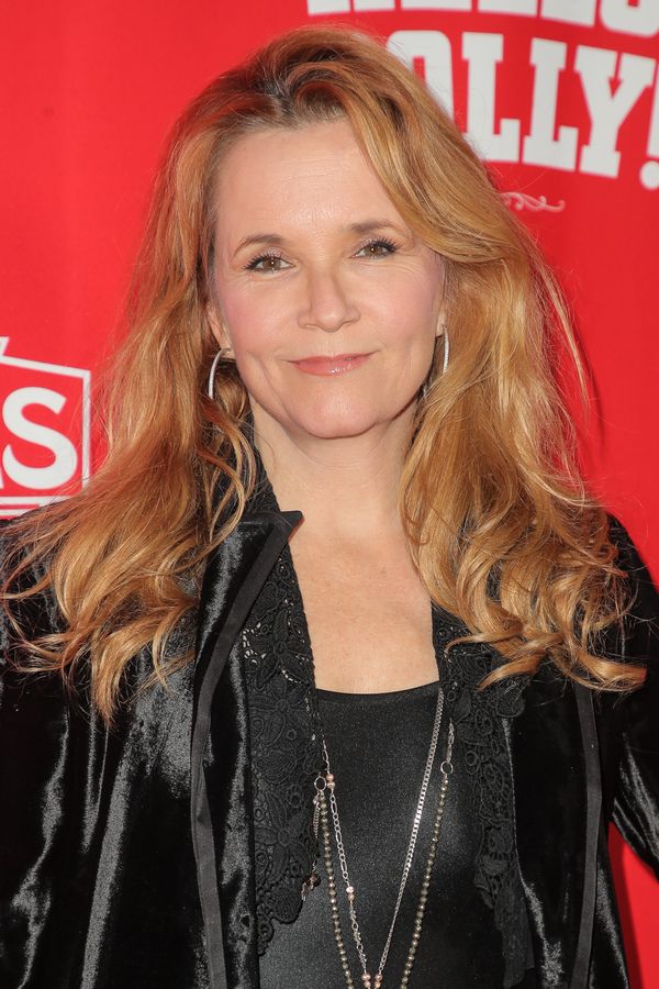 Lea Thompson Photo