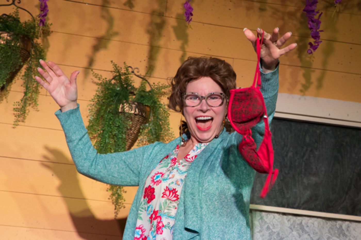 Photo Coverage: First look at Bruce Jacklin & Co's THE SAVANNAH SIPPING SOCIETY  Image