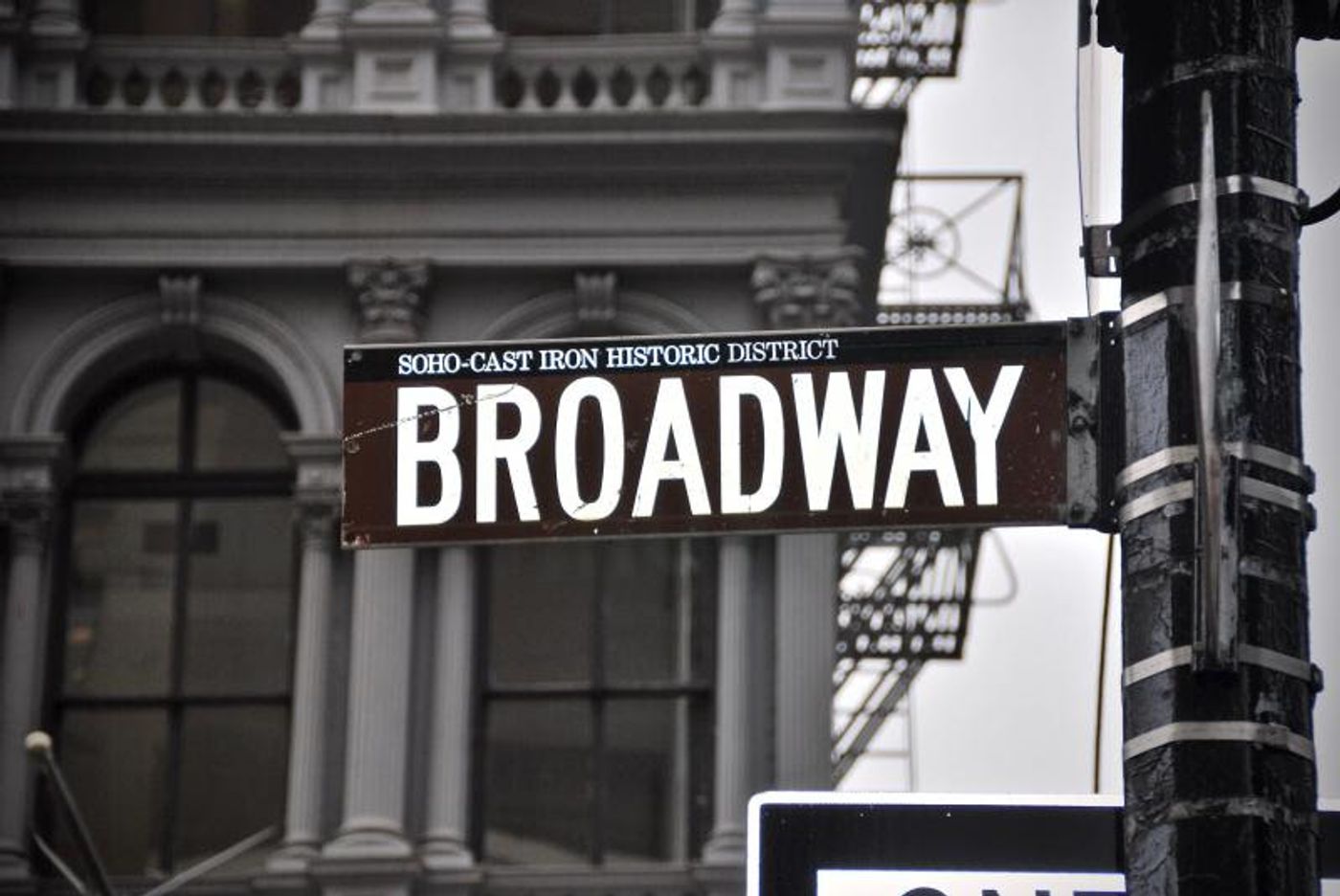 COMO E ONDE COMPRAR INGRESSOS PARA UM SHOW DA BROADWAY  Image