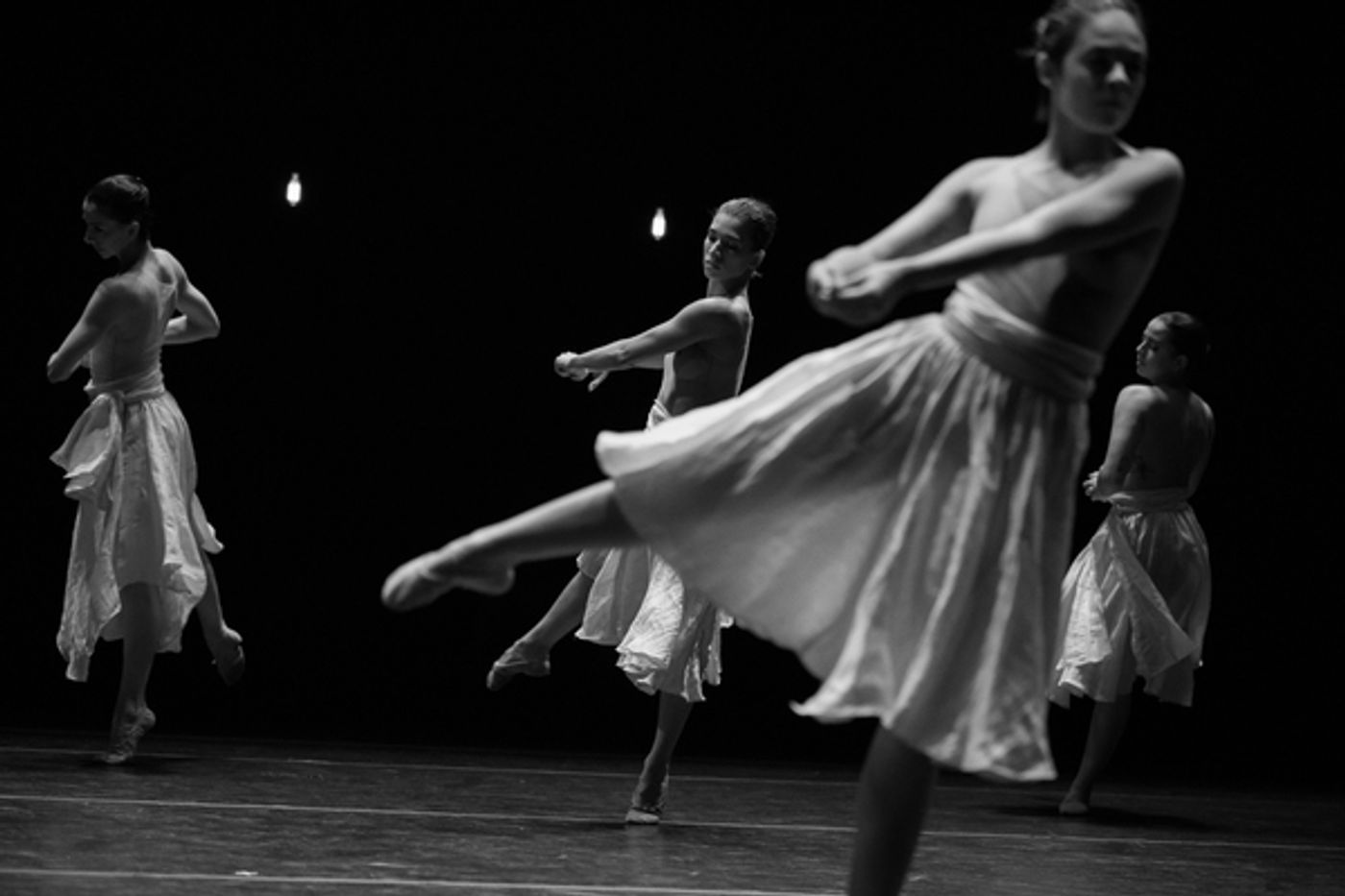 Review: GRUPO CORPO's BACH & GIRA Brings Inexhaustible Ecstatic Exuberance to BAM  Image