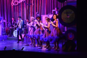 Diego Guevara, Judith Hoffman, Kim Oah, Sarah Starler and Lauren Cosio @ BroadwayWorld Diego Guevara, Judith Hoffman, Kim Oah, Sarah Starler and Lauren Cosio Photo