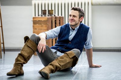 Andrew Garrett  Photo