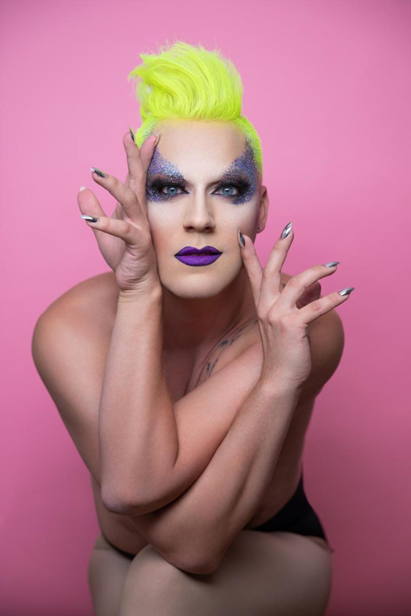 Review: Velma Celli's A BRIEF HISTORY OF DRAG Is A Fantastic Celebration Of A Beautifully Bold Artform  Image