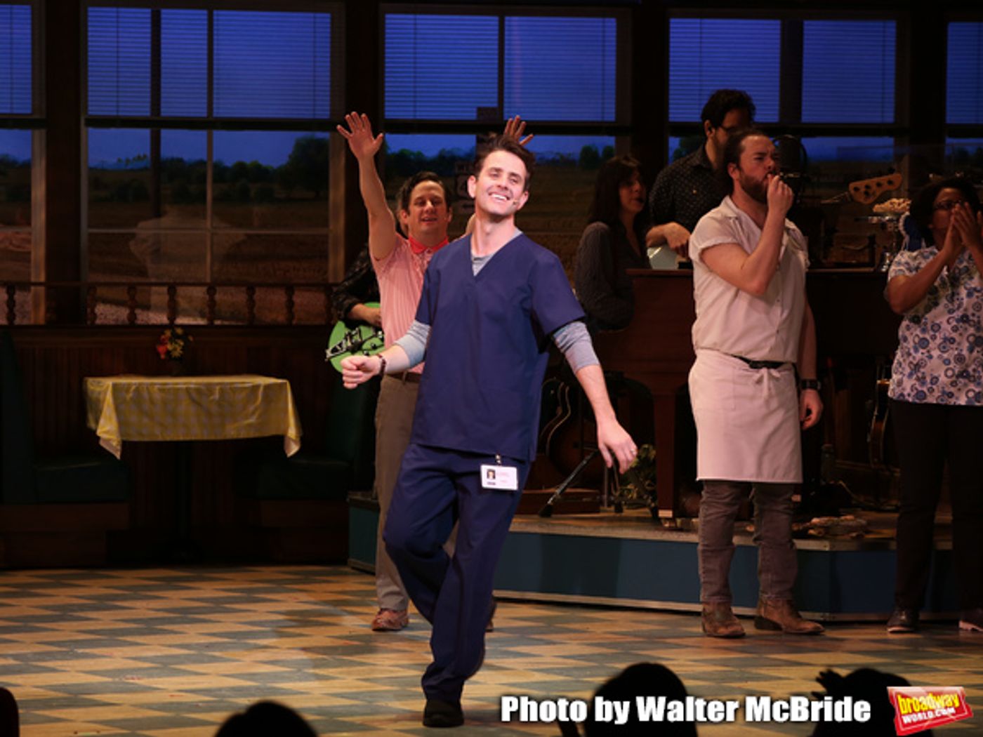 Photo Coverage: Joey McIntyre Takes His First Bows in WAITRESS  Image