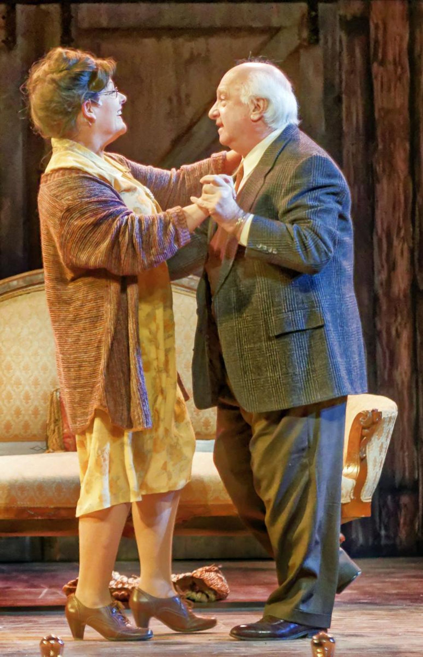 Review: CABARET at White Theatre  Image