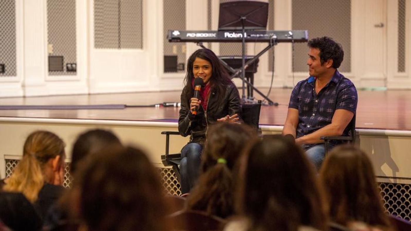 BWW Exclusive: ALADDIN's Adam Jacobs and Arielle Jacobs Surprise Students at Disney Performing Arts  Image