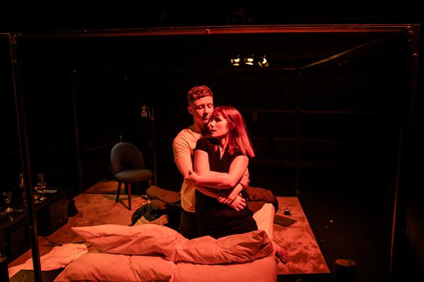 Photos: First Look at COUGAR at Orange Tree Theatre — photo 8 of 9