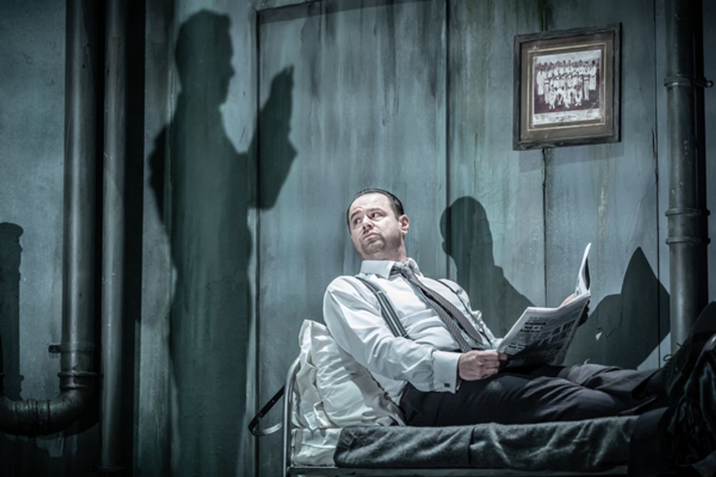 Photo Flash: First Look at Martin Freeman, Danny Dyer & Cast In PINTER SEVEN  Image