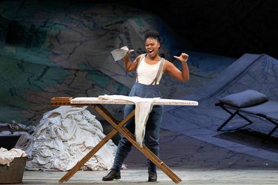 Pretty Yende Photo