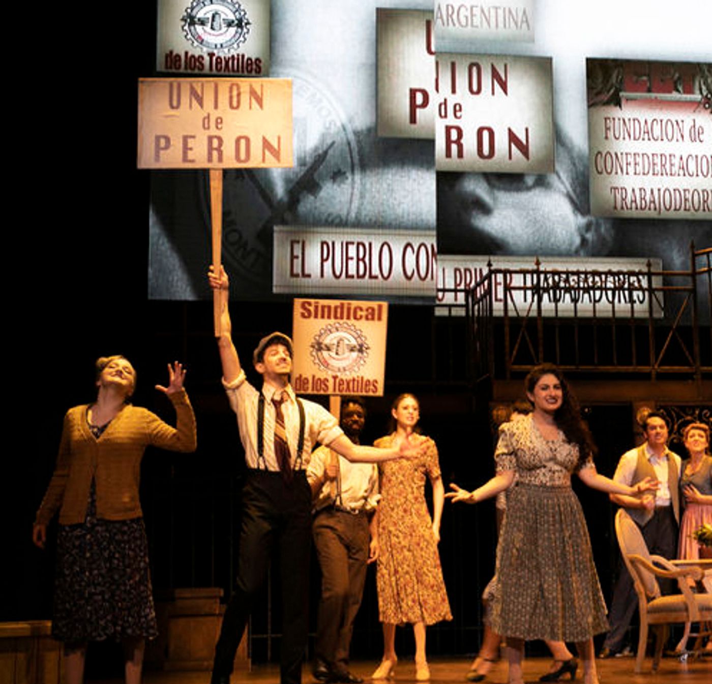 Review: EVITA at Kauffman Center For The Performing Arts  Image