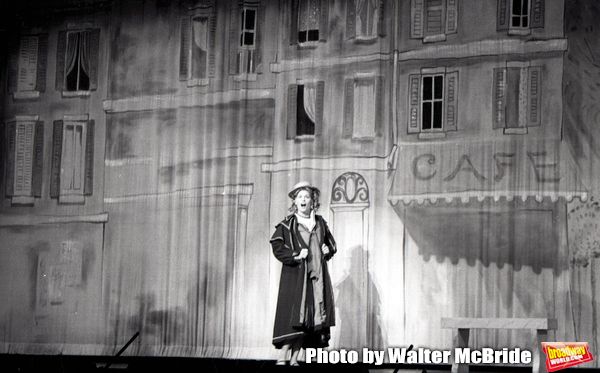 Candice Earley performing in 