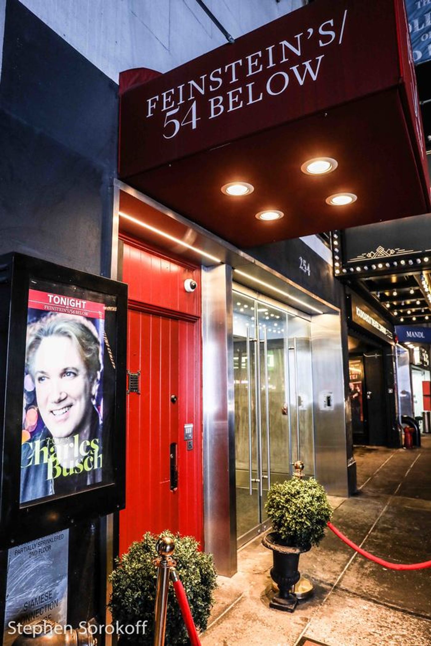 Photo Coverage: Native New Yorkers Turn Out For Charles Busch: Native New Yorker at Feinstein's/54 Below  Image
