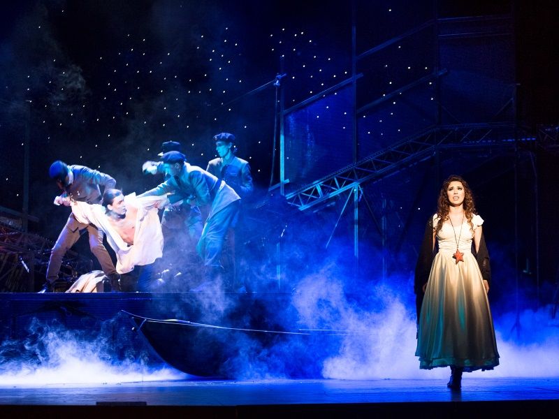 Feature: 5 VALENTINE'S DAY THEATRE IDEAS IN RUSSIA Image