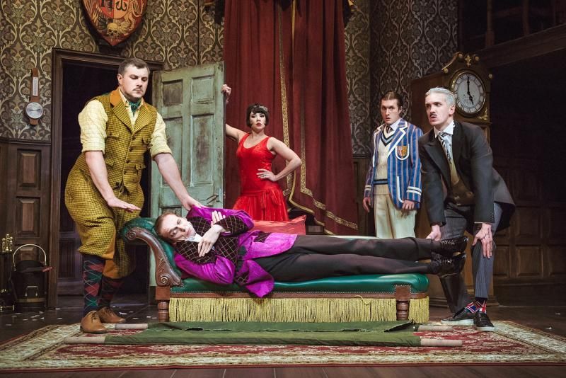 Feature: 5 VALENTINE'S DAY THEATRE IDEAS IN RUSSIA Image