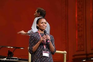 Nikki Renee Daniels Photo