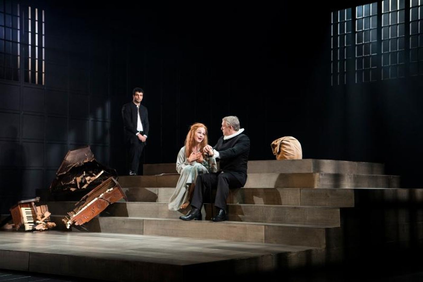 Review: Kate Mulvany's New Adaptation of MARY STUART Returns Feminine Power To Scotland and England's Famous Queens  Image