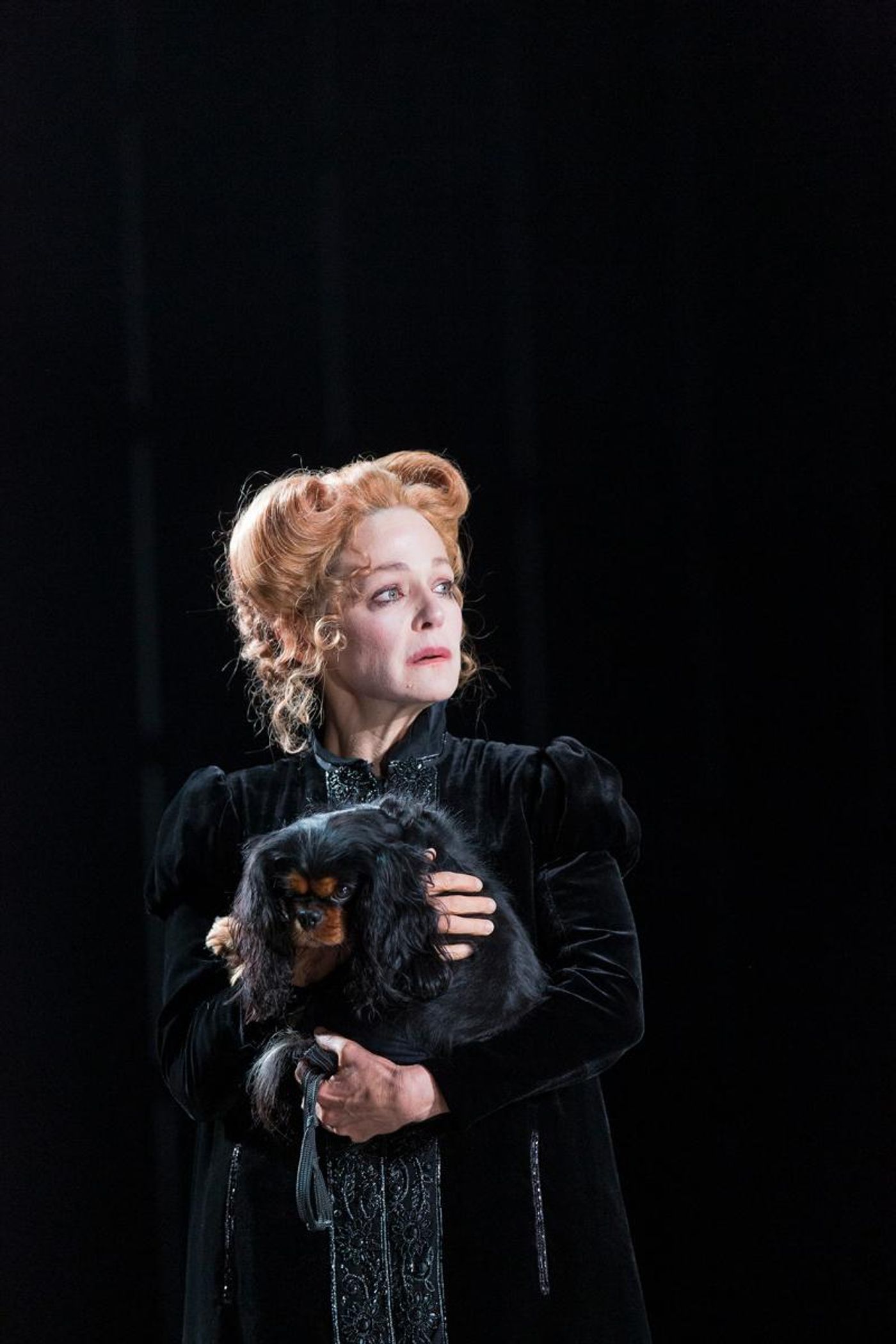 Review: Kate Mulvany's New Adaptation of MARY STUART Returns Feminine Power To Scotland and England's Famous Queens  Image