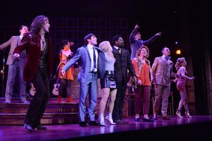 Conor Ryan, Jonn Amies, Erika Olson, Kyle Taylor Parker, Jen Perry and John Sanders @ BroadwayWorld Conor Ryan, Jonn Amies, Erika Olson, Kyle Taylor Parker, Jen Perry and John Sanders Photo