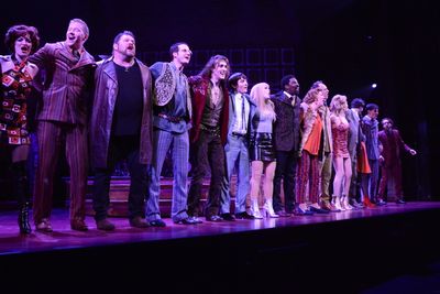 Bryan Fenkart, Conor Ryan, Jonny Amies, Erika Olson, Kyle Taylor Parker, Jen Perry an Photo