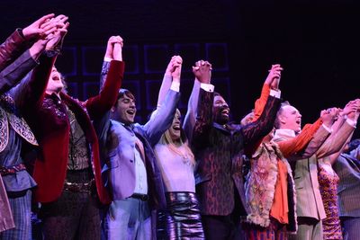 Bryan Fenkart, Conor Ryan, Jonny Amies, Erika Olson, Kyle Taylor Parker, Jen Perry an Photo