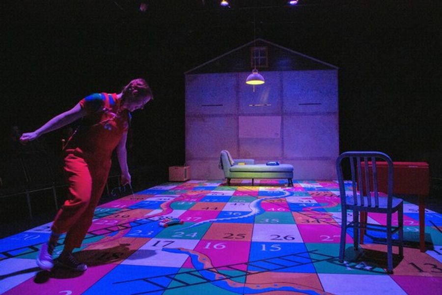 Photo Flash: First Look at nis Nua's American Premiere of BOX CLEVER Image