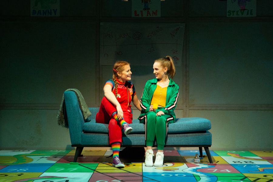 Photo Flash: First Look at nis Nua's American Premiere of BOX CLEVER Image