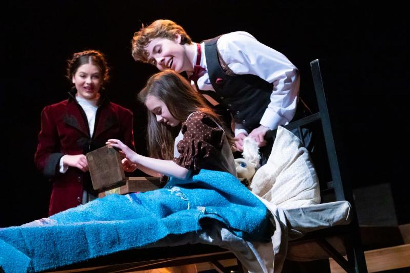 Review: THE MIRACULOUS JOURNEY OF EDWARD TULANE Inspires Young Minds at Valley Youth Theatre  Image