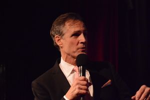 Howard McGillin Photo