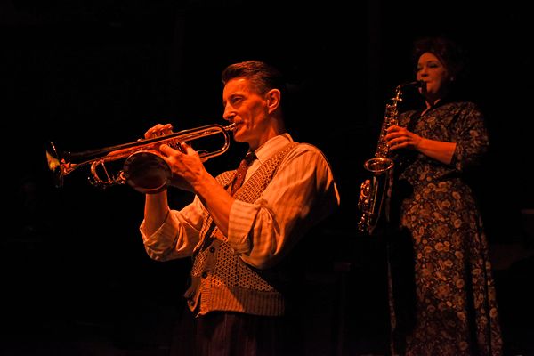 Anthony Hunt and Heather Phoenix Photo