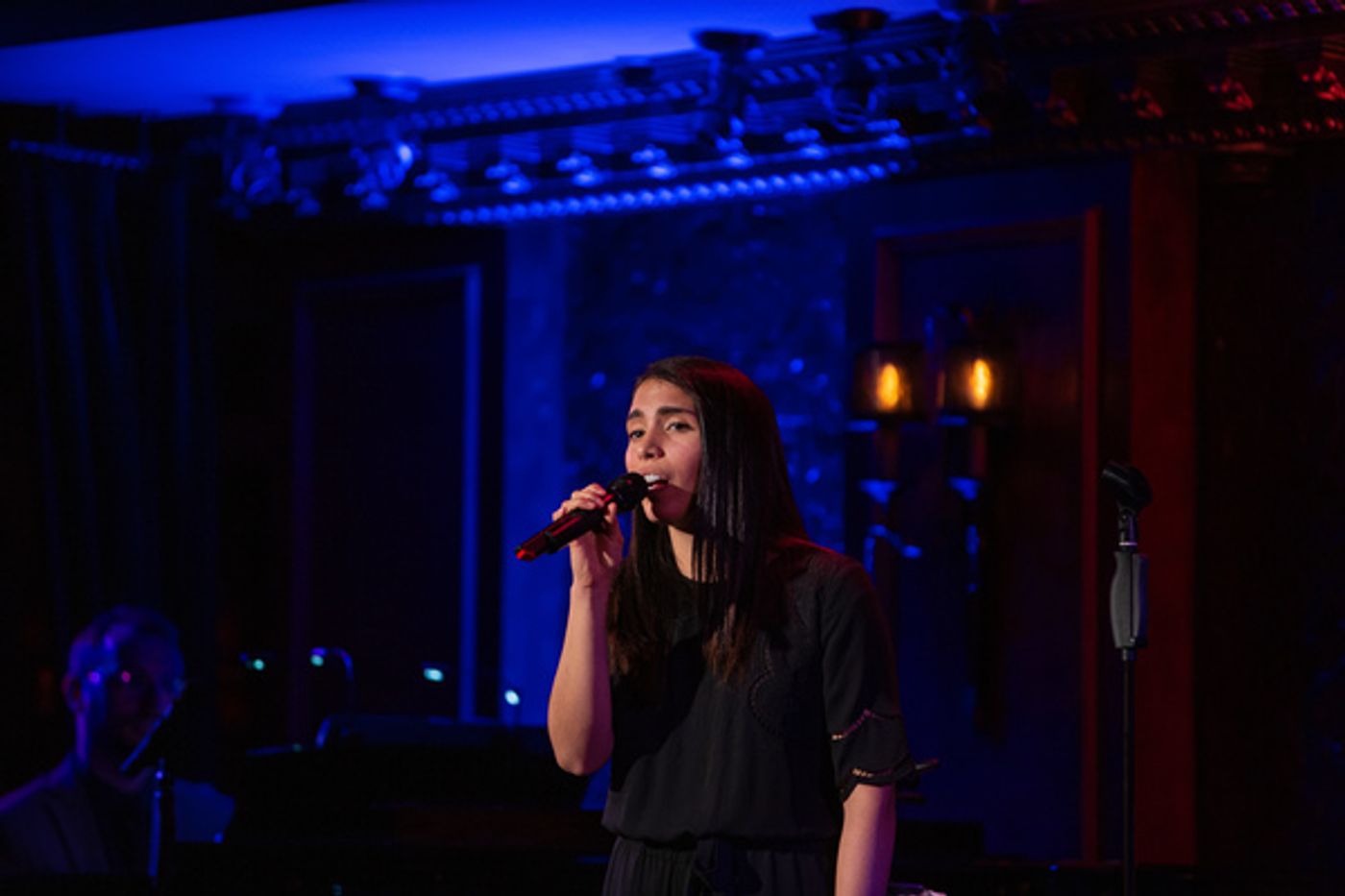 Photo Coverage: Laura Benanti, Michael Park, Teal Wicks, and More Perform to Benefit Immigrant Families at 54 Below  Image